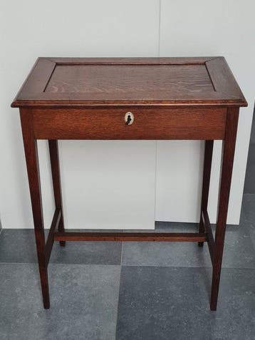 Tafel - Antieke houten tafel - naaitafel - werktafel -