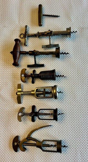 Kurkentrekker (7) - Messing, Hout, Metaal - 7 Antieke