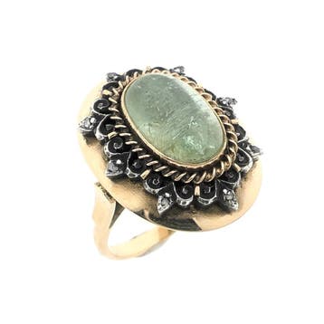 Gouden ring met groene Beryl, Handtassen en Accessoires, Ringen, Gebruikt, Ophalen of Verzenden, 17 tot 18, Met edelsteen