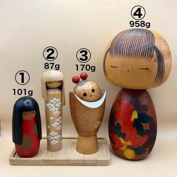 Set van 4 Japanse kokeshi door bekroonde kunstenaars –, Antiek en Kunst
