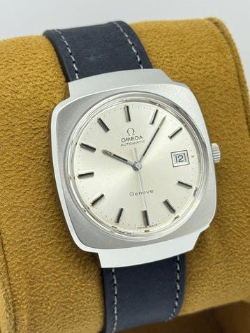 Omega - Geneve Large Hooded Model - Sans prix de réserve -