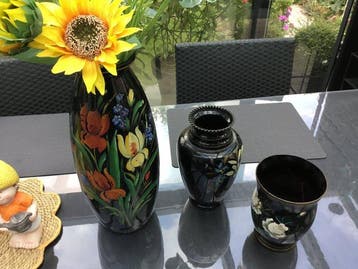 Vaas (3) - Glas - Drie zwarte vazen