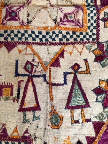 Artigiane della comunità Banjara o tribù del Kutch, Gujarat