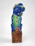 qing - Sculpture, Chien fô porcelaine émaillée - 21 cm -