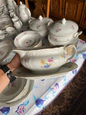 Bavaria - Tafelservies voor 12 (42) - Porselein