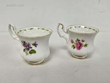 porseleinen servies Royal Albert Flower of the...