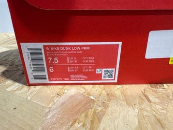 Nike - Dunk Low, W Nike Dunk Low PRM - Sneakers - Maat: EU, Nieuw