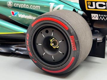 Spark 1:12 - Modelauto - Aston Martin AMR23, Fernando Alonso