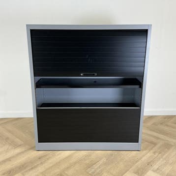 JEC roldeurkast vv 2 legborden + sleutel (hxbxd) 138x120x45, Gebruikt
