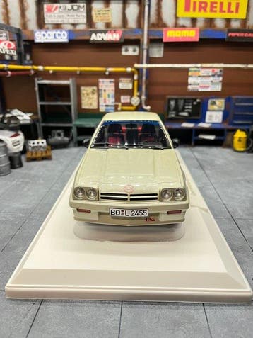 Norev 1:18 - Modelauto - Opel Manta GSi 1987, Nieuw