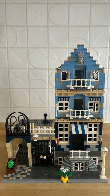 Lego Set - 10190 - Custom Item - Market Street