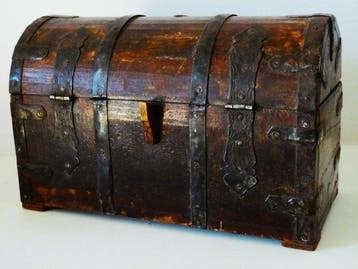 Handvervaardigd - Kist - Houten kist met half ronde deksel
