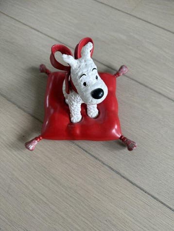 Kuifje - Bobby op rood kussen, Nieuw