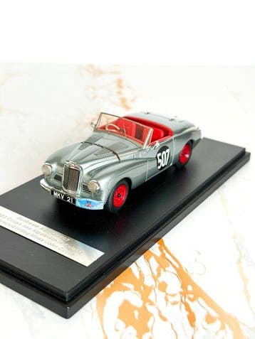 Matrix 1:43 - Modelauto - Sunbeam Alpine #507 1953 Coupe des, Nieuw