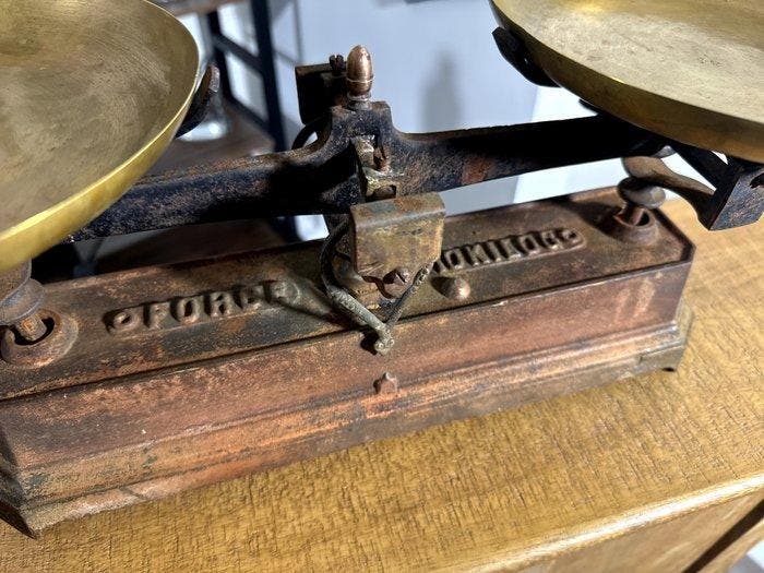 Balans of weegschaal - Messing, IJzer - Frankrijk circa, Antiek en Kunst, Curiosa en Brocante