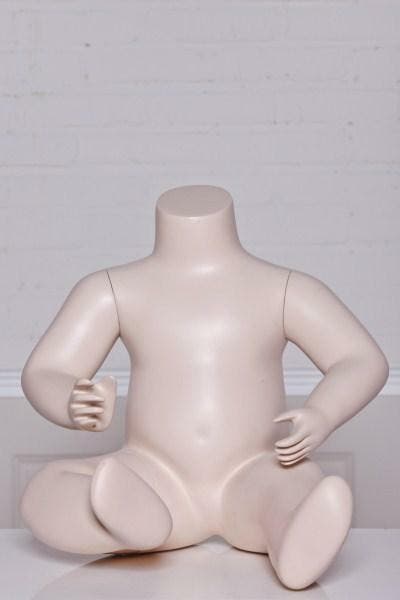 *TIP*  Zittende babyfiguren van merk gruppo corso, 0-1 jaar, Zakelijke goederen, Kantoor en Winkelinrichting | Winkel en Inventaris