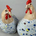 Anna Em - No reserve - 2 hens - hand made