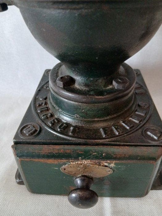 Peugeot - Koffiemolen - Peugeot Freres - Ijzer, hout,, Antiek en Kunst, Antiek | Keukengerei