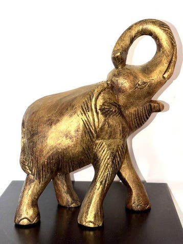 sculptuur, Éléphant d’Indonésie en bois patiné doré - 31 cm, Antiek en Kunst