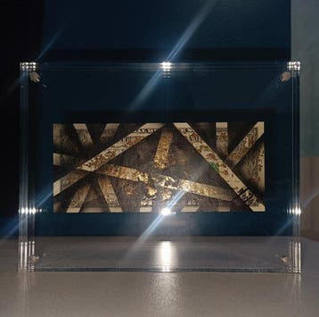 sculptuur, Ninu dollar - 15 cm - plexiglas