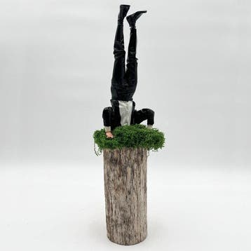 Coco de Paris - Upside down man