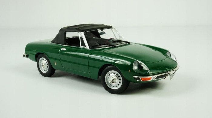 Norev 1:18 - Model cabriolet - Alfa Romeo 2000 Spider 1978 -, Hobby en Vrije tijd, Modelauto's | 1:5 tot 1:12