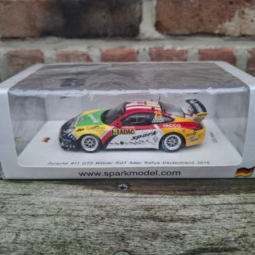 Spark 1:43 - Model raceauto - Porsche 911 GT3 Winner RGT, Nieuw