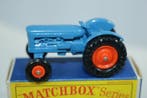 Matchbox 1:64 - Voiture miniature - Matchbox 72a Fordson, Hobby en Vrije tijd, Nieuw
