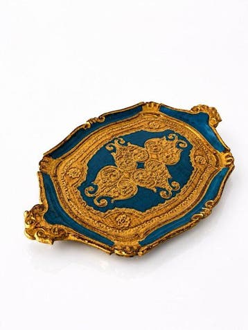 Elegant Pair of Florentine Gilt Wood Trays – Renaissance
