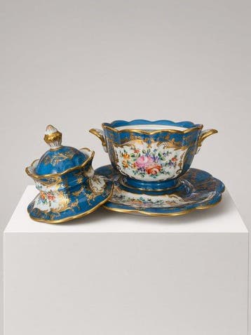 Bol - A Fine Le Tallec Covered Écuelle (Broth Bowl), Stand,