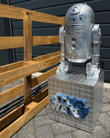 Daluxe Art - 1999 • XXL R2-D2 Display – Star Wars Edition