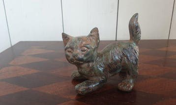 P. Chenet Foundry - Beeld, Kat - 8 cm - Brons