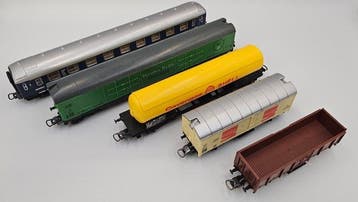 Lima H0 - Modeltrein goederenwagon (5) - Passagierwagen,, Nieuw