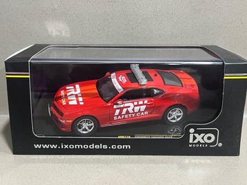 IXO 1:43 - Modelauto (2) - Lot of 2 x Racing Cars: -, Nieuw
