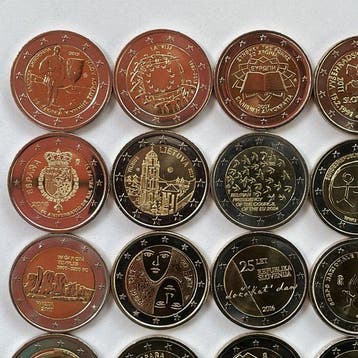 Europa. 2 Euro Various Years (25 munten) (Zonder, Postzegels en Munten