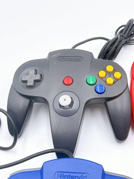 Nintendo - Nintendo 64 N64 Original Controllers 4 Colors Set, Consoles de jeu & Jeux vidéo, Consoles de jeu | Accessoires Autre