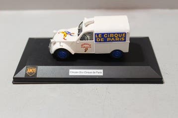 AM.71 1:43 - Voiture miniature - Citroën 2cv fourgonnette, Hobby & Loisirs créatifs
