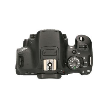 Canon EOS 700D met garantie, Ophalen of Verzenden, Gebruikt