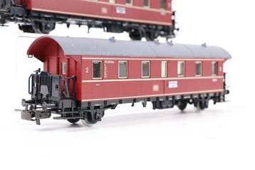 Märklin H0 - Modeltrein personenwagen (5) - Vijf rode, Nieuw