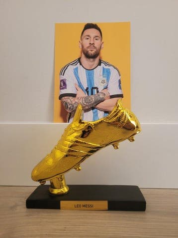 Soulier dor Leo Messi + Photographie Leo Messi