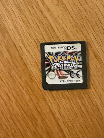 Nintendo - DS - Pokémon platinum - Spelcomputer - In, Games en Spelcomputers, Nieuw