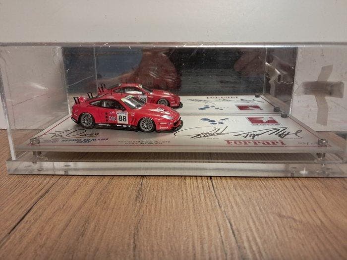 Prodrive - Jamies Davies, Peter Kox and Tomas Enge - Scale, Collections, Marques automobiles, Motos & Formules 1