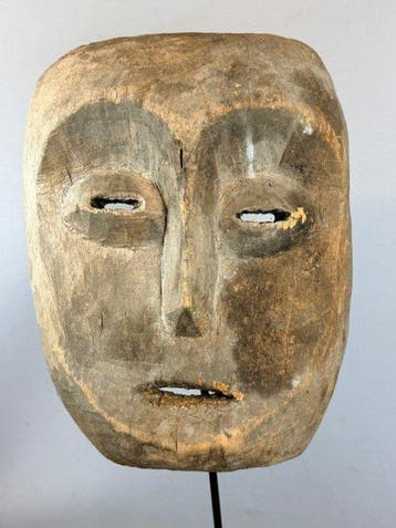 Old African mask from the Lega Bwami - Congo. (Zonder