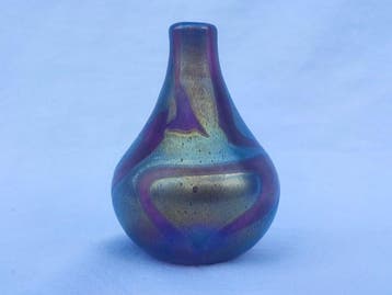Igor Müller - Vase - iridisation - Signé - Verre - Lustre