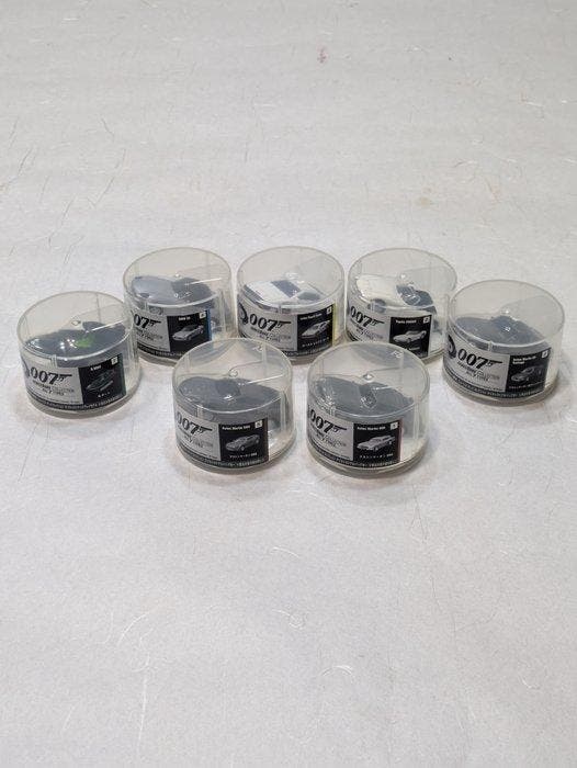 1/971/72 - Modelauto - Exclusieve 007 James Bond, Hobby en Vrije tijd, Modelauto's | 1:5 tot 1:12