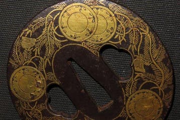 Katana - Gesmeed ijzer - C5-774 Taiko Kenjyo Tsuba - Japan -, Antiek en Kunst