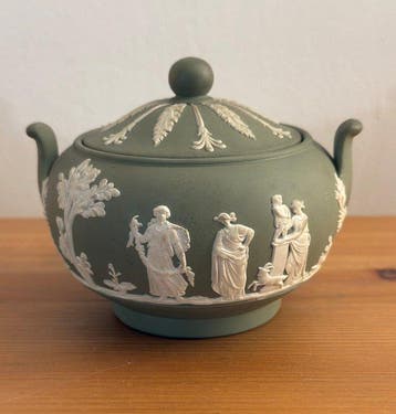 Wedgwood - Doos (13) - Biscuit porselein - Lot Wedgwood, Antiek en Kunst