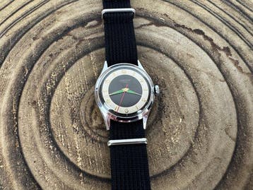 Junghans - Serviced - cal. 93/1 - Zonder minimumprijs -, Nieuw