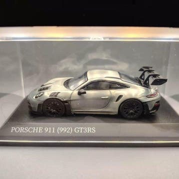 Minichamps 1:64 - Modelauto - Porsche 911 (992) GT3RS