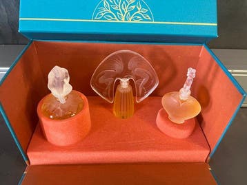Lalique - Parfumfles - De Onvindbaren - Glas en Lucite